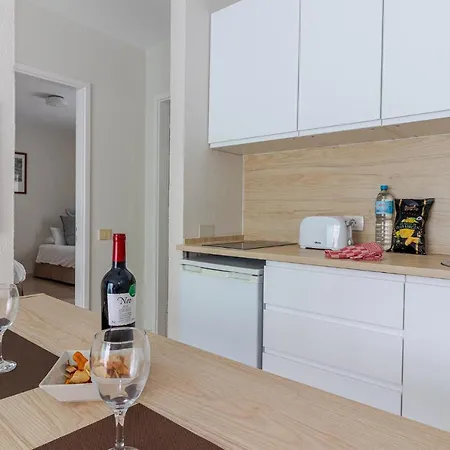 Flatguest Alisios شقة كوراليهو